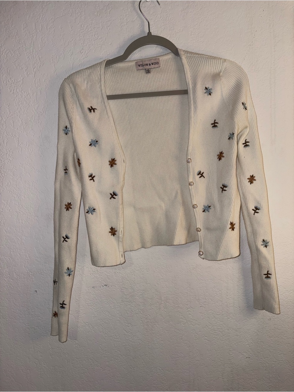 Willow & Wind Cream Embroidered Button Cardigan